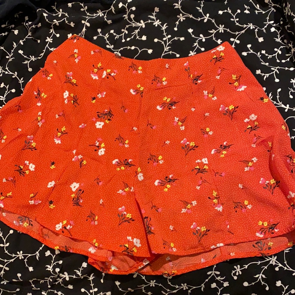 red flowy shorts